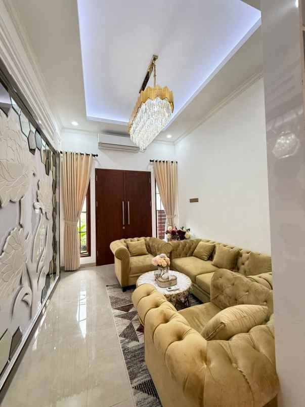 dijual rumah pulo asem