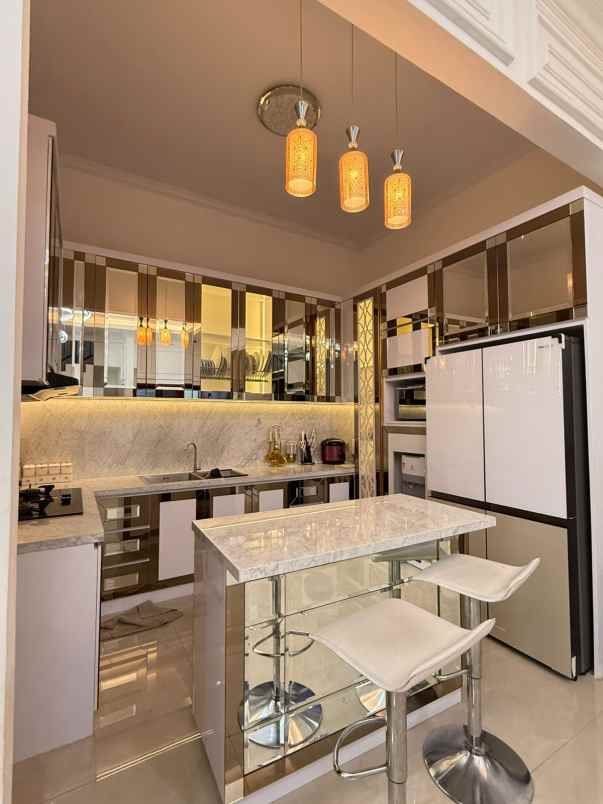 dijual rumah pulo asem