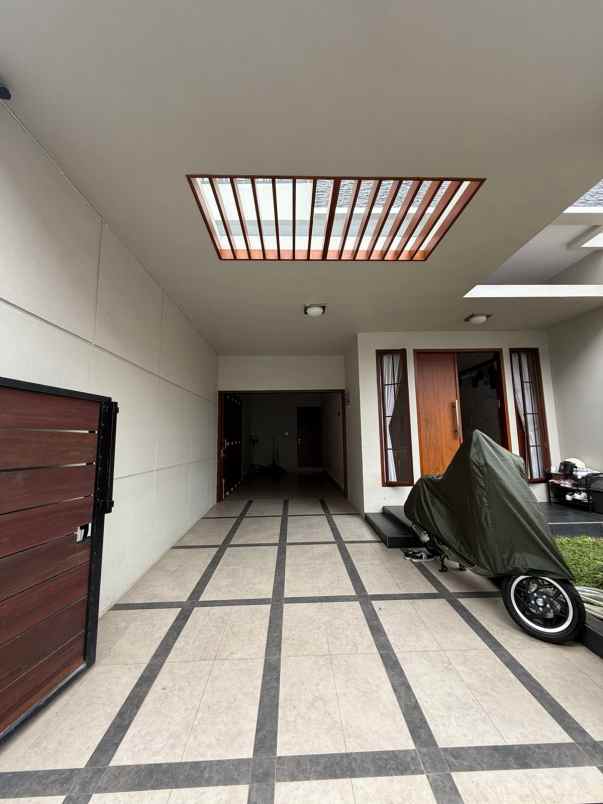 dijual rumah pulo asem