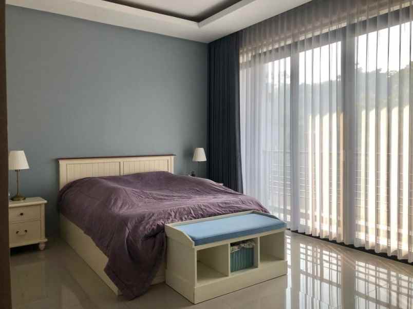 dijual rumah resort dago pakar