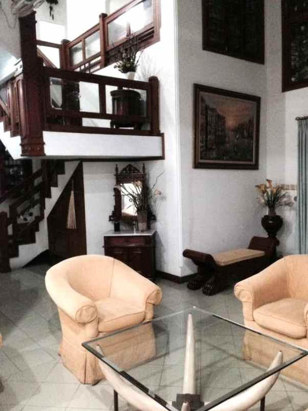 dijual rumah rumah 2lt 319m type 7kt