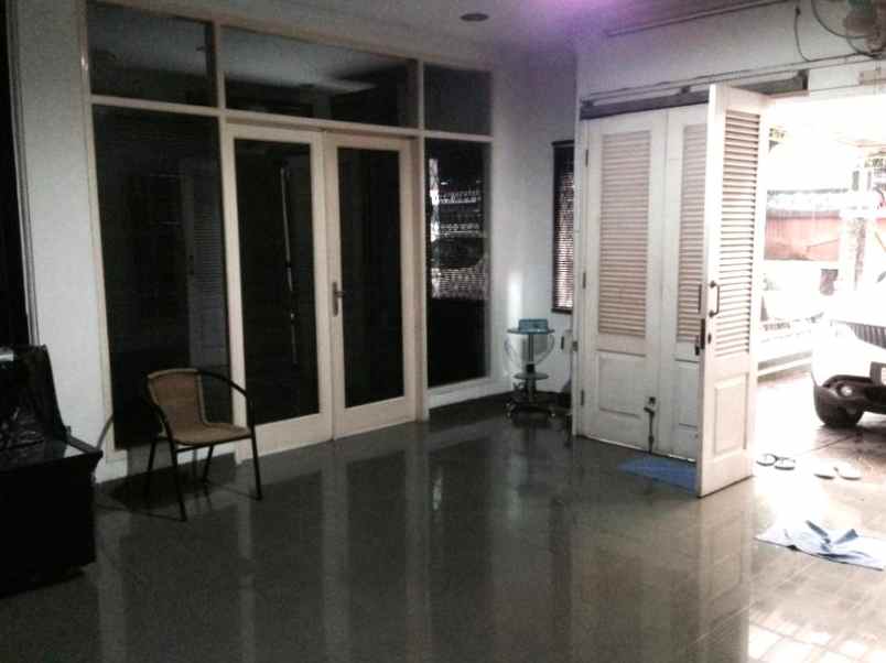 dijual rumah rumah 2lt 319m type 7kt