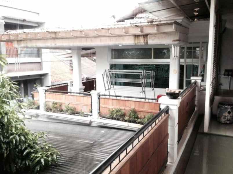 dijual rumah rumah 2lt 319m type 7kt