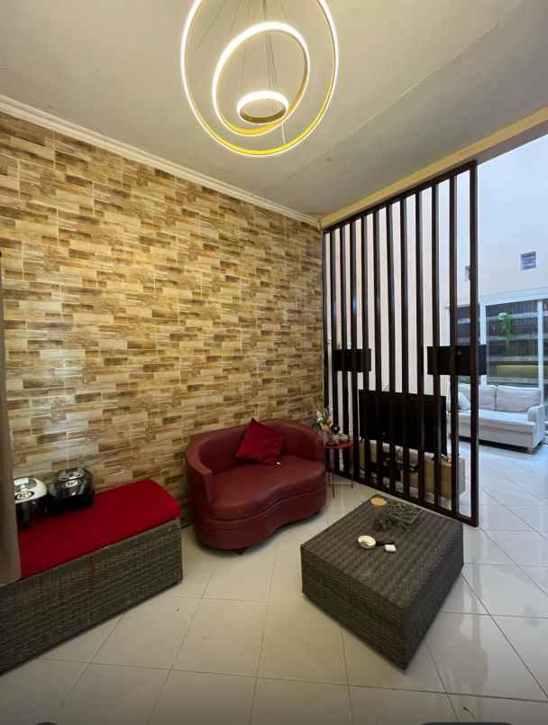 dijual rumah rumah dekat bandara pakis