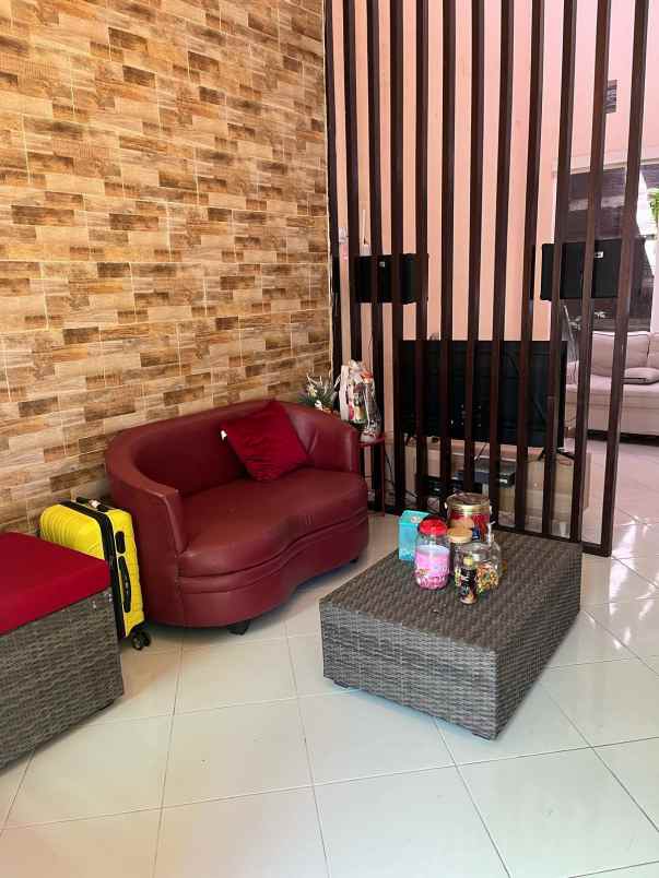 dijual rumah rumah dekat bandara pakis