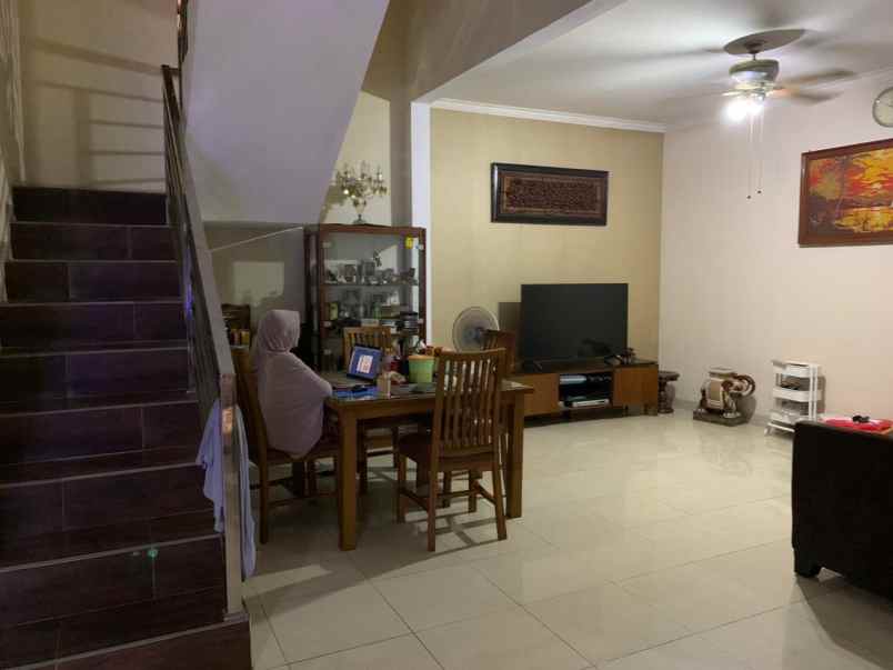 dijual rumah rumah jl poncol pondok