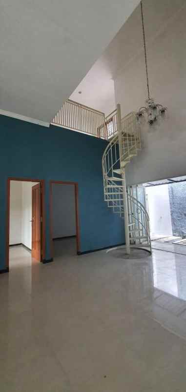 dijual rumah rungkut menanggal