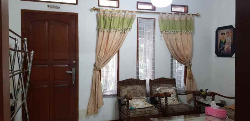 dijual rumah sayap supratman kota bandung