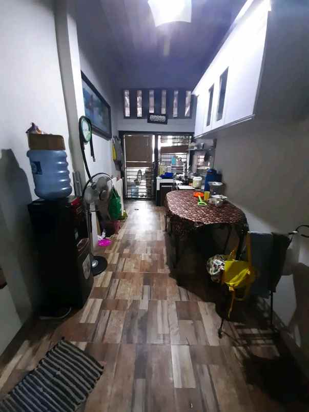 dijual rumah secondary bagus diwilayah cilodong depok