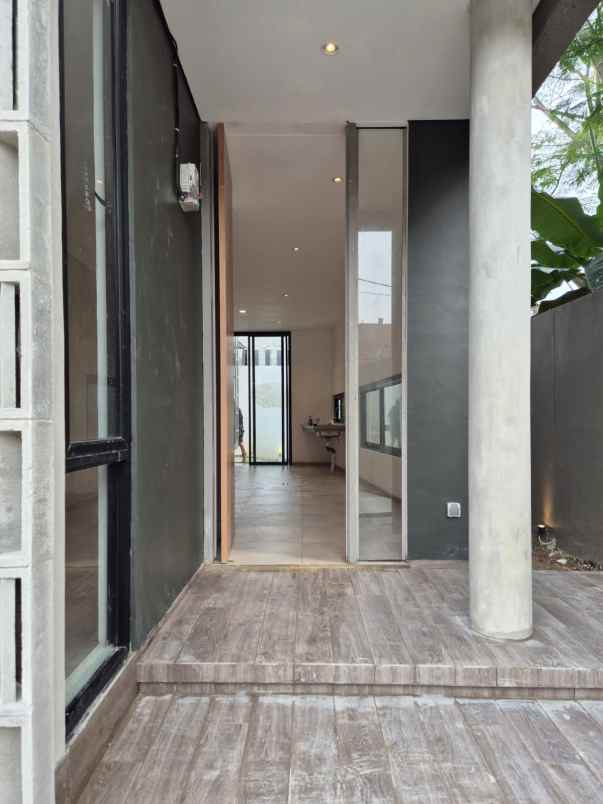 dijual rumah sektor 9 bintaro tangerang selatan