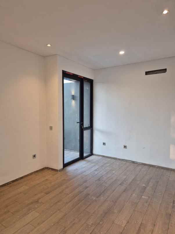 dijual rumah sektor 9 bintaro tangerang selatan