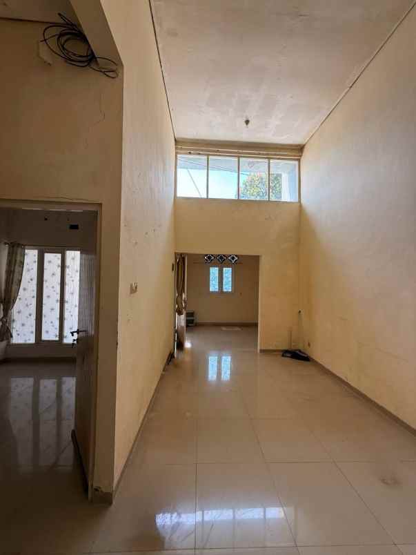 dijual rumah semanggi wonorejo