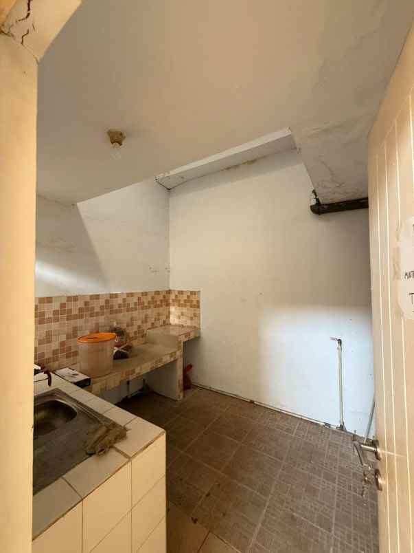 dijual rumah semanggi wonorejo