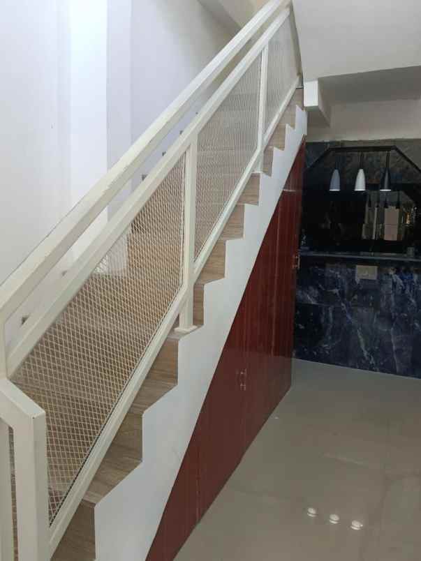 dijual rumah semanggi wonorejo rungkut