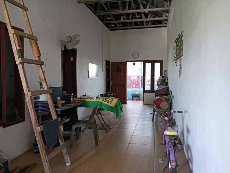 dijual rumah sememi jaya utara kec