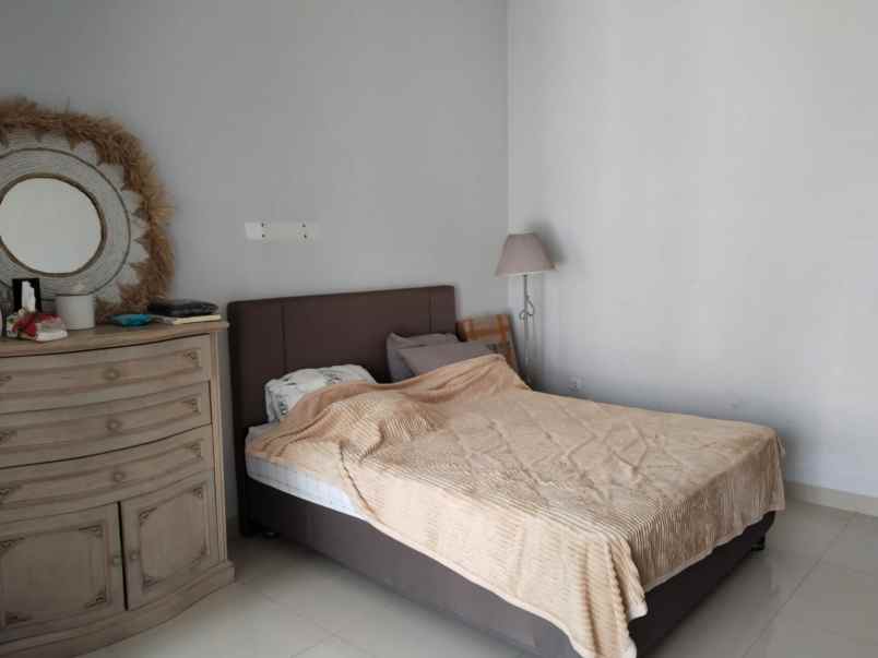 dijual rumah setiabudi regency