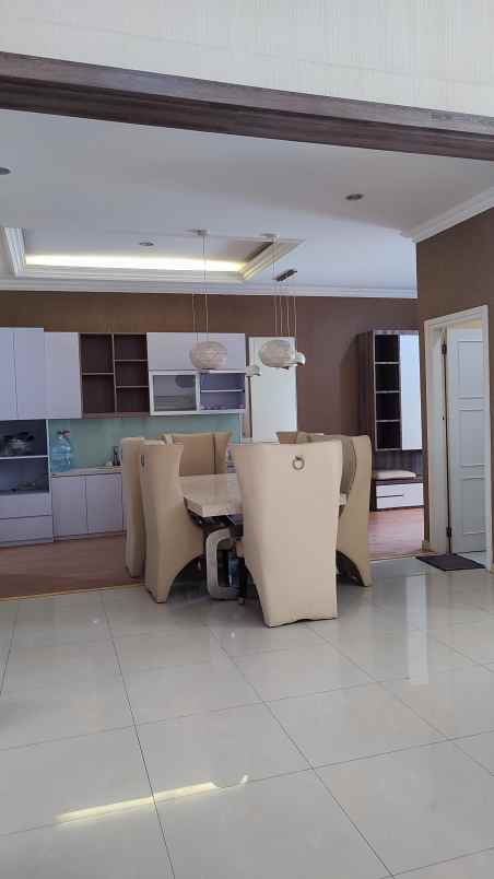 dijual rumah setraduta setra duta