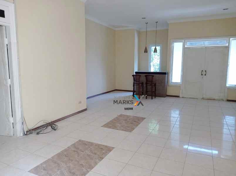 dijual rumah siap huni 2 5 lantai wisma mukti bagusss