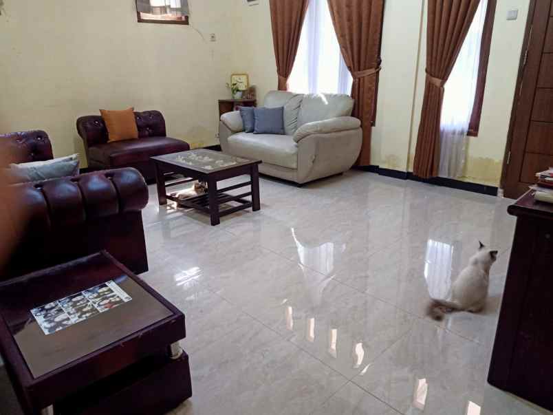 dijual rumah siap huni di komplek permata medang