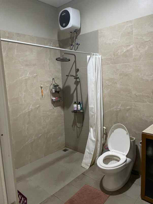 dijual rumah siap huni di the addres cibubur