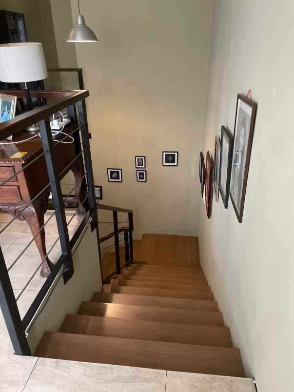 dijual rumah siap huni di the addres cibubur