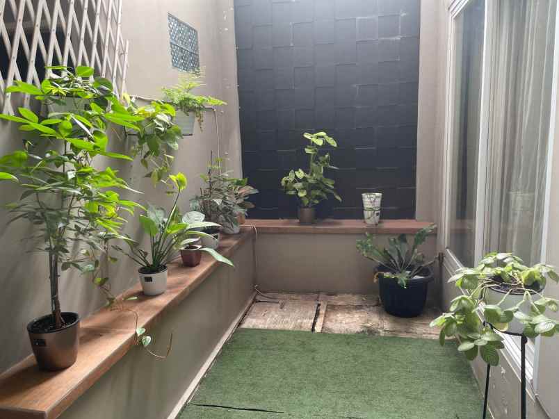 dijual rumah siap huni di the addres cibubur