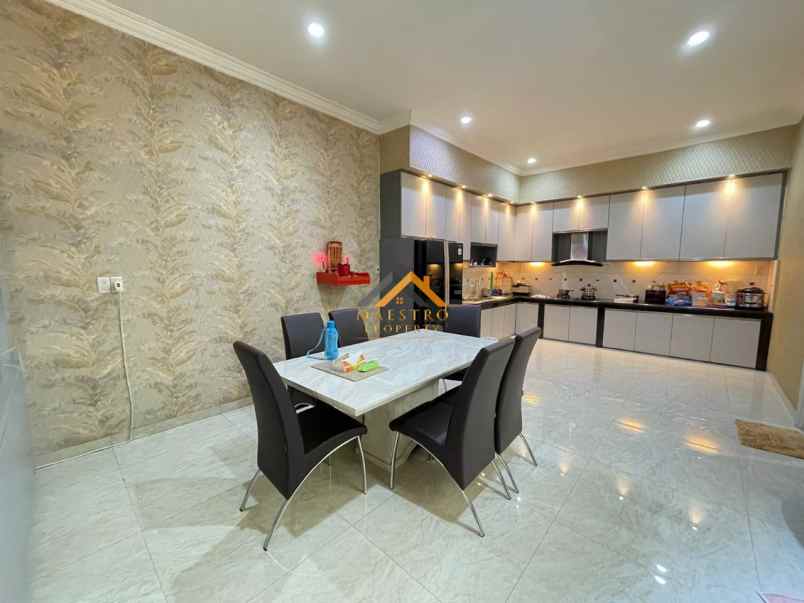 dijual rumah siap huni lux komplek cemara hijau medan