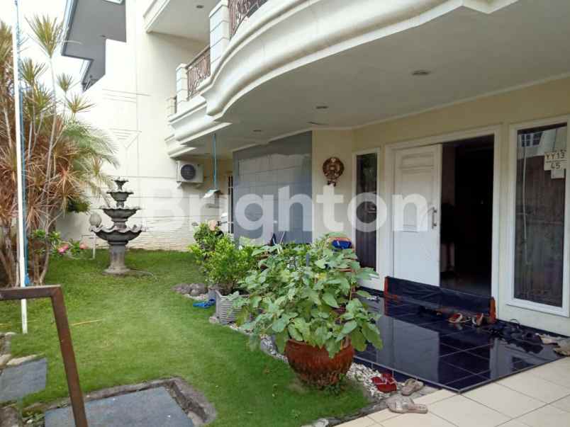 dijual rumah sutorejo timur