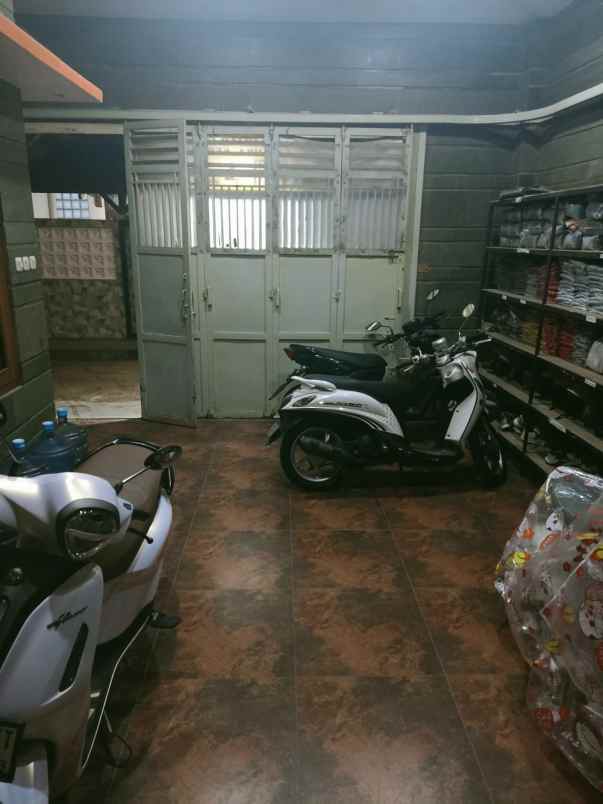 dijual rumah taman cibaduyut indah