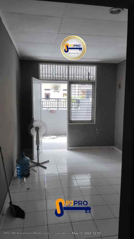 dijual rumah taman harapan baru