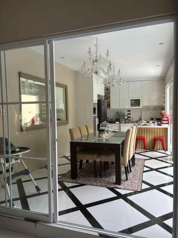 dijual rumah taman kenari nusantara cibubur