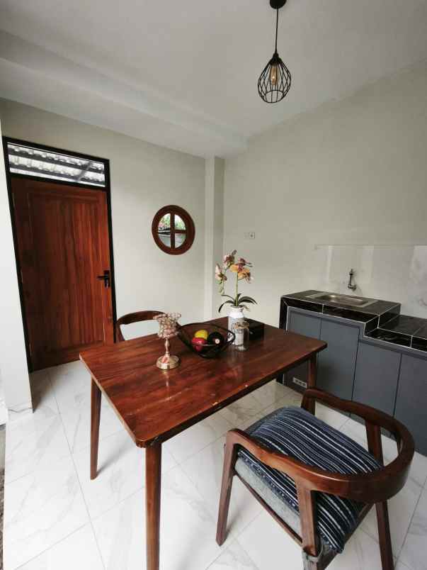 dijual rumah tamantirto kasihan