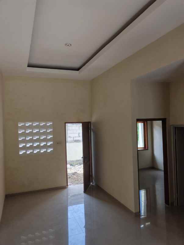 dijual rumah telumpak kedungmundu