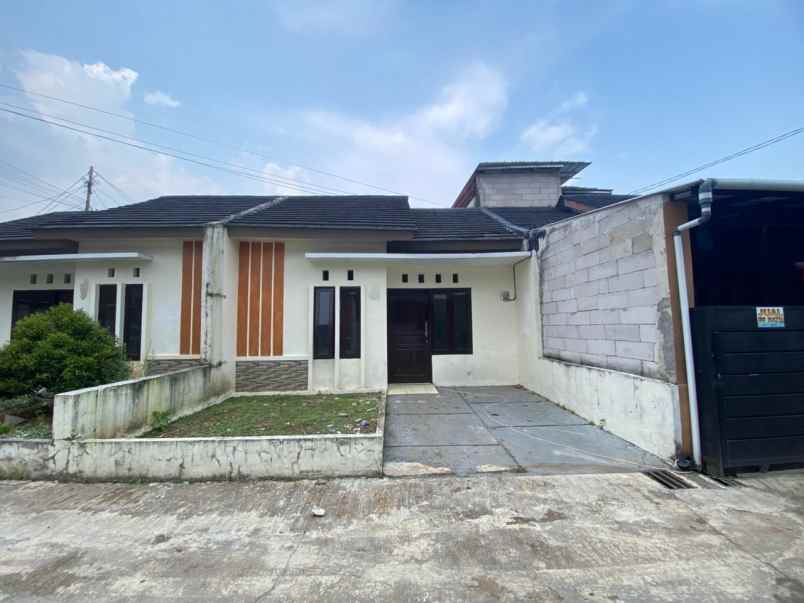 dijual rumah tonjong tajurhalang bogor