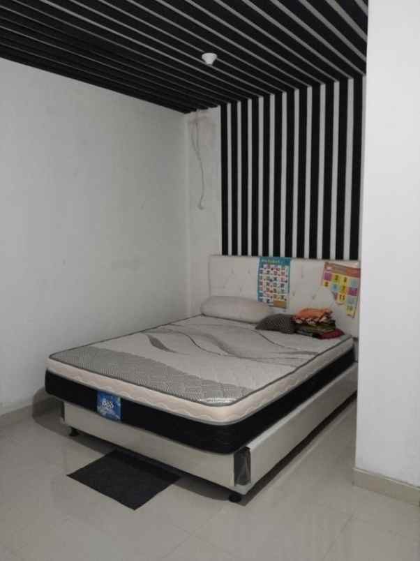 dijual rumah turangga