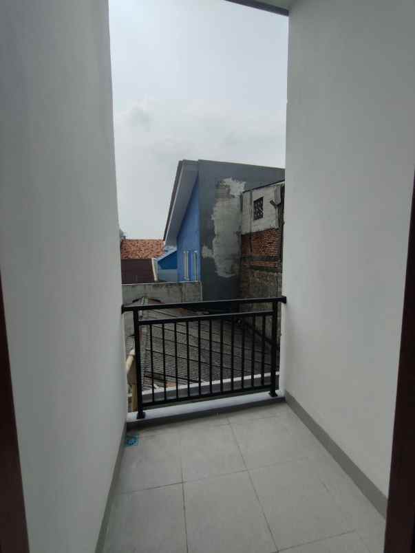 dijual rumah utan kayu