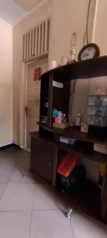 dijual rumah villa melati mas