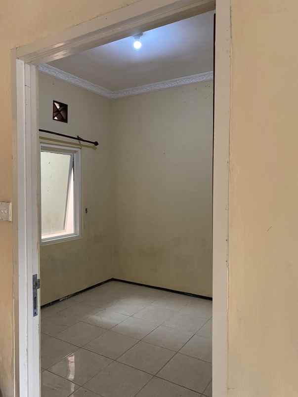 dijual rumah wiguna gunung anyar