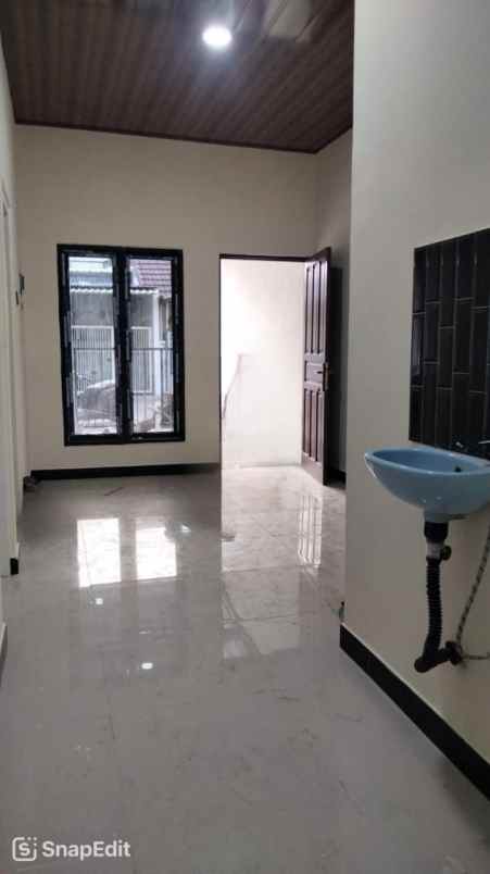 dijual rumah wiguna selatan