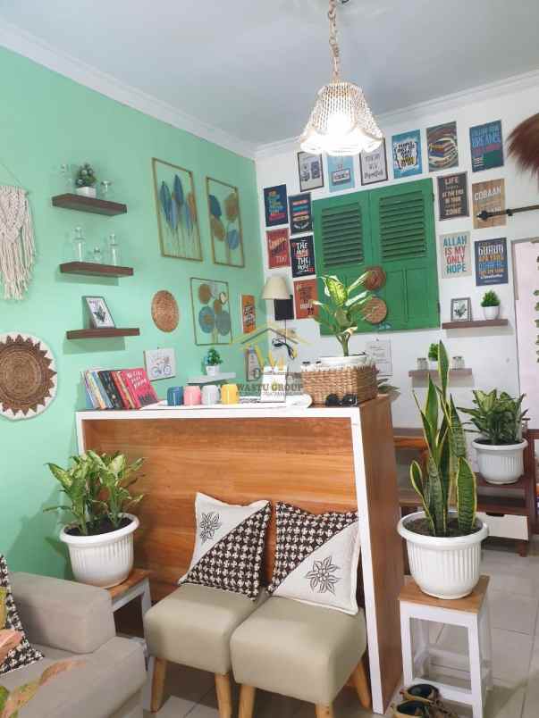 dijual rumah wirokerten