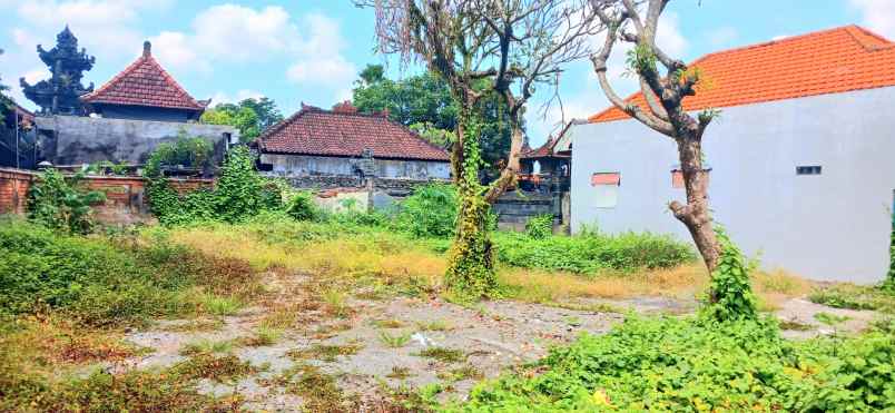 dijual tanah jalan raya kerobokan kuta