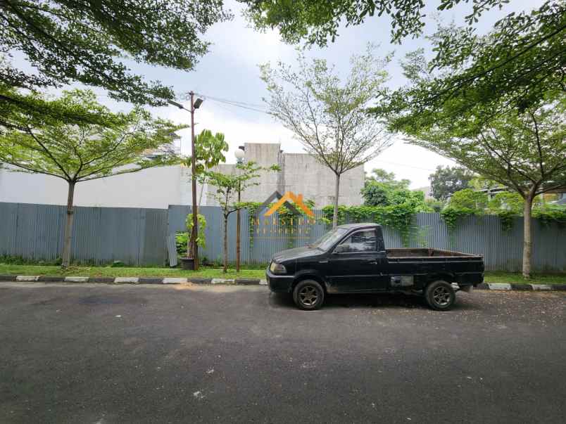 dijual tanah komplek padang golf