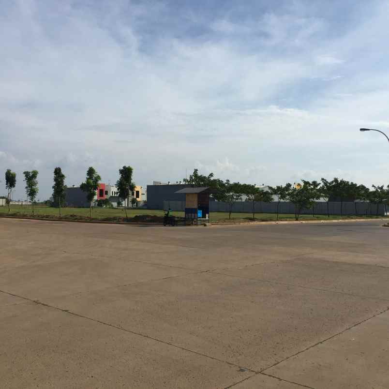 dijual tanah komplek pergudangan