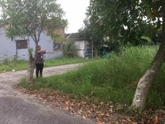 dijual tanah perumahan the graha