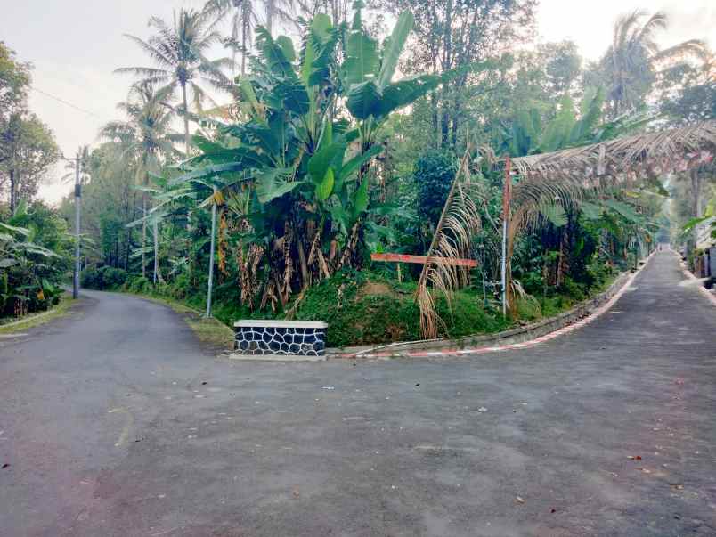 dijual tanah strategis posisi hook jalan