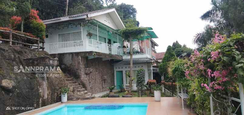 Villa Luas View Gunung Salak Ada Kolam Renang Semi Furnished Fdly