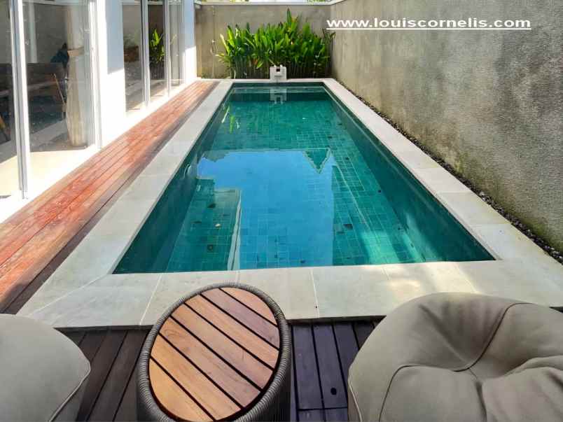 dijual villa jalan raya uluwatu pecatu