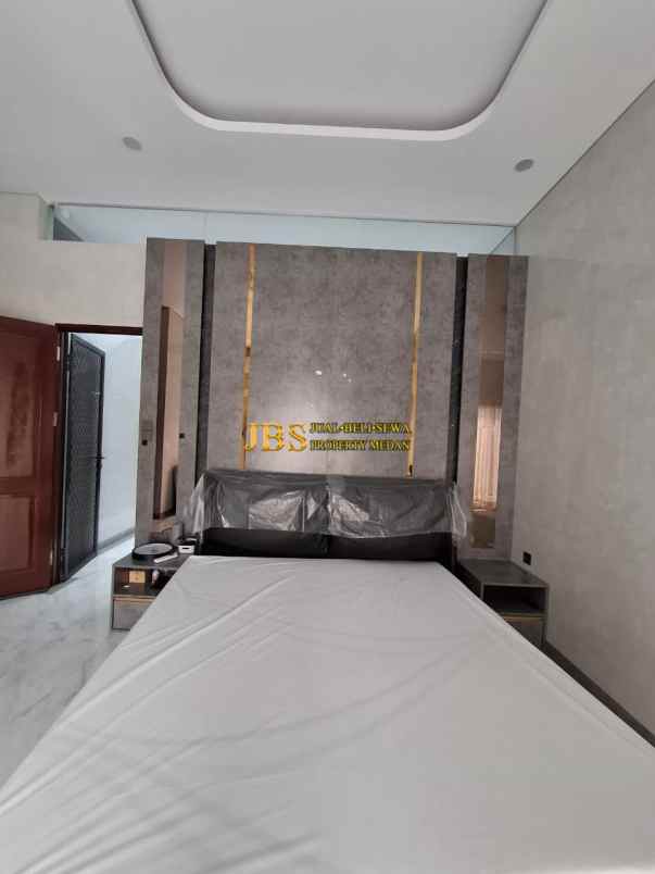 dijual villa komplek citraland gama