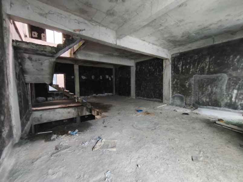 dijual villa komplek grand cemara asri jalan lotus