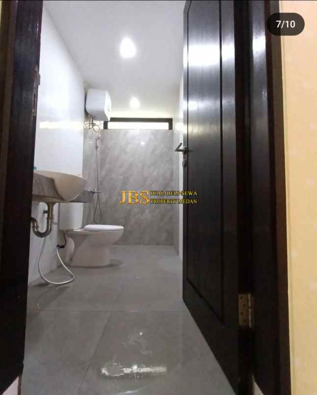 dijual villa komplek j city cluster j crown tipe jade